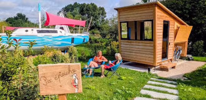 Cyclo-lodges