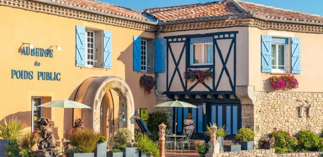 auberge-du-poids-public-facade