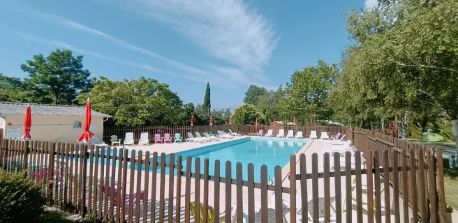 piscine_paysage camping en salvan REVEL