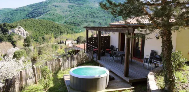 ©2018-DELPAPA Annie