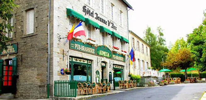 Hôtel restaurant Le Jeanne d'Arc / Pub l'Auméga