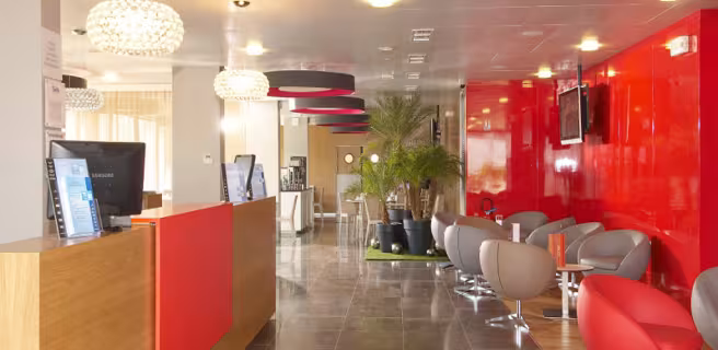©holiday-inn-express
