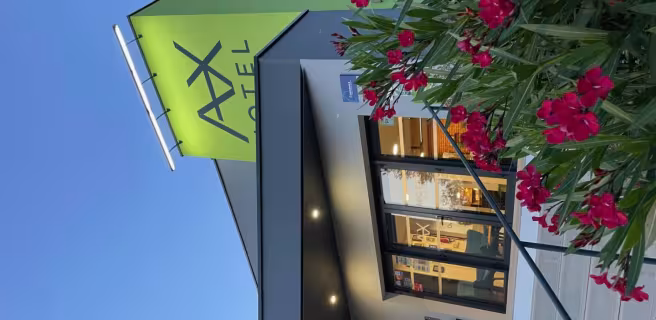 AX HOTEL