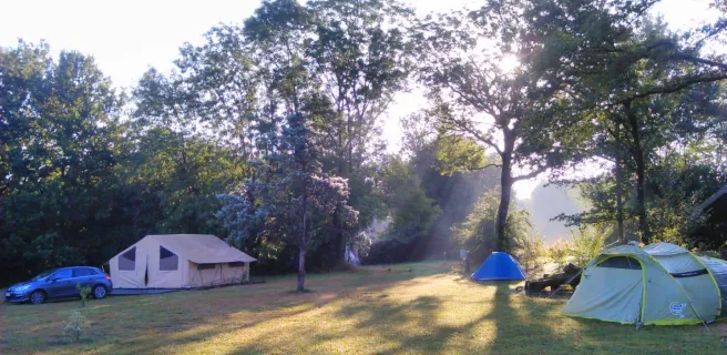 ©camping-Etang-du-Puy