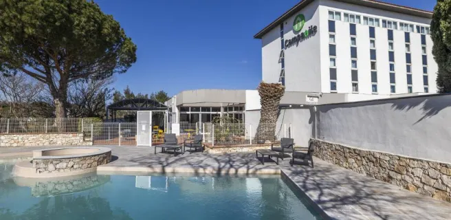 Rivesaltes_hotel Campanile_extérieur