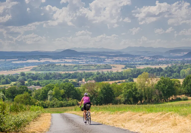 Vue sur la Limagne et le massif du Sancy
