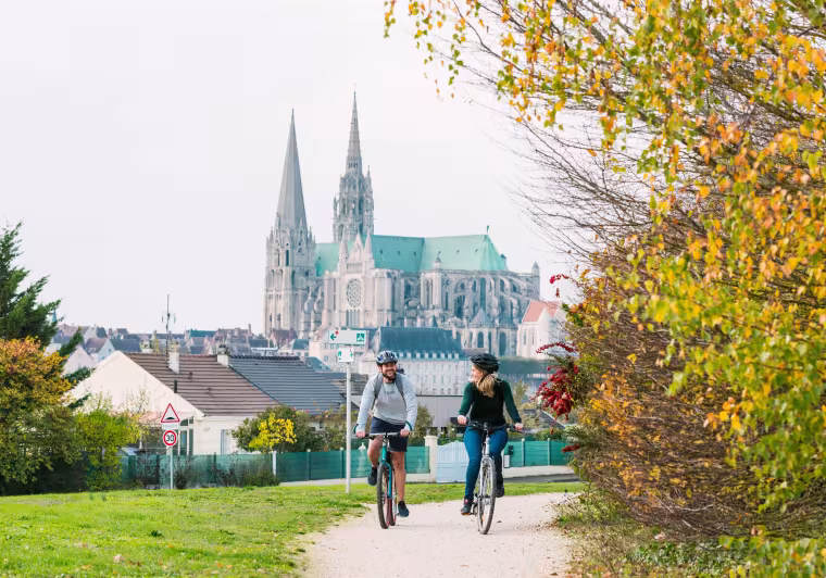 Cyclistes à Chartres