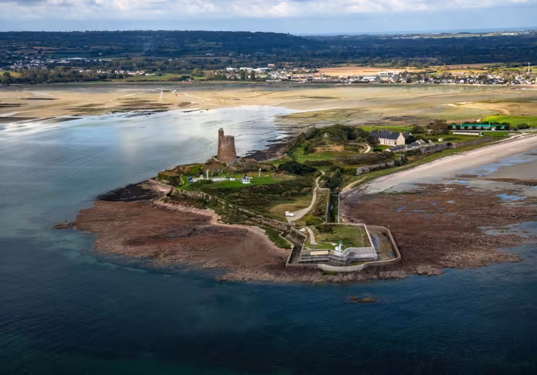 Fort et tour Vauban à Saint-Vaast-la-Hougue