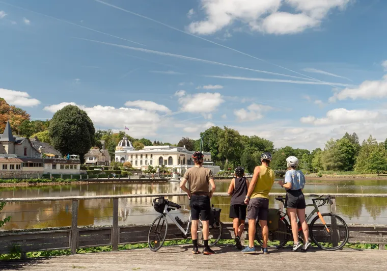 Cyclistes à Bagnole de l'Orne
