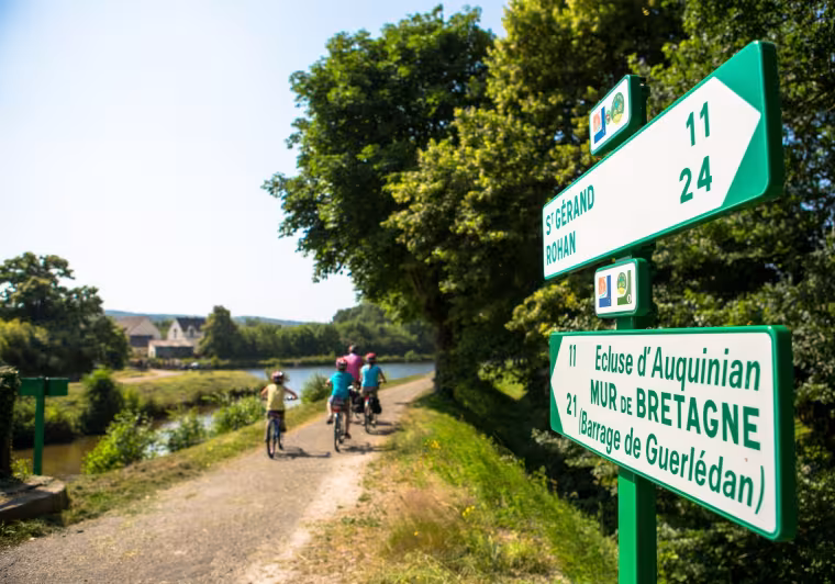 Signalisation vélo en Bretagne