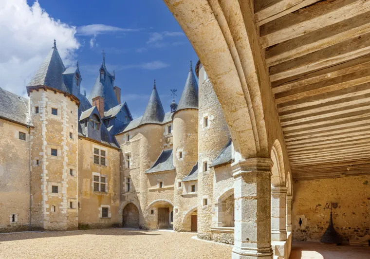 Château de Fougères-sur-Bièvre