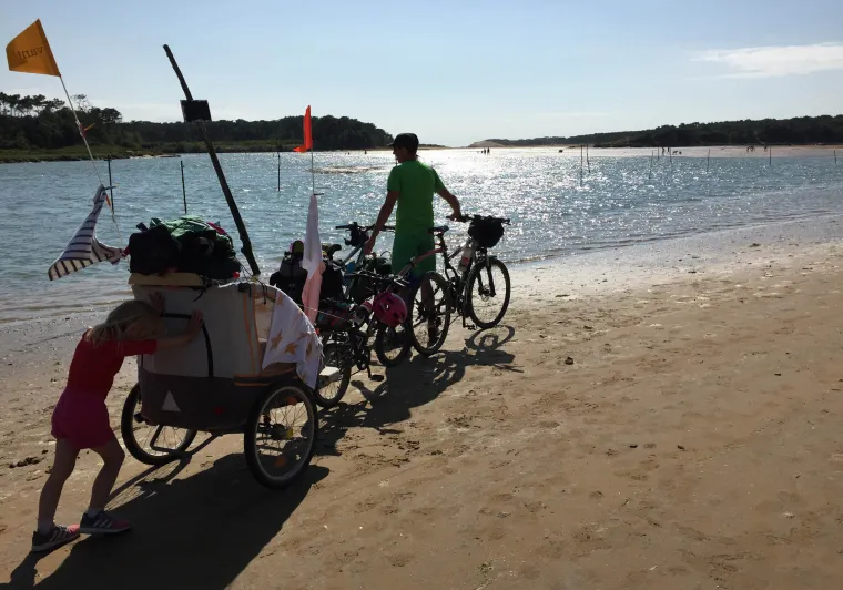 Graine de Baroudeurs : Famille de voyageurs à vélo