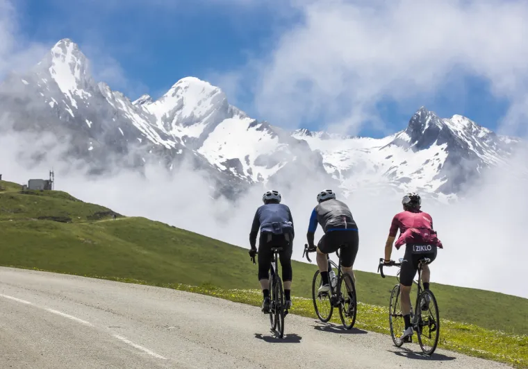 Route des cols et col de l'Aubisque
