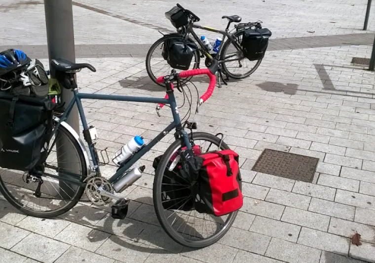 Vélo de cyclotourisme sur l'EuroVelo 6