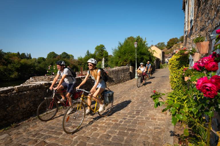 la velobuissonniere st leonard des bois beaumont sur sarthe