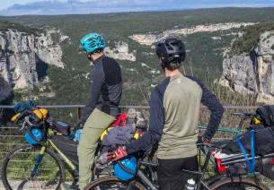 A vélo dans les gorges de l'Ardèche