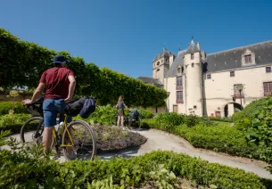 Cyclistes à Alençon
