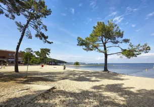 Baignade dans le Lac d'Hourtin