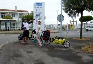 Départ en tandem sur l'EuroVelo 6 depuis Saint-Brévin