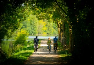 Voie verte au bord de l'eau - La Vélobuissonnière