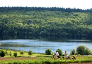 Autour du lac de Guérledan en Bretagne