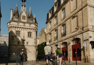 Porte Cailhau à Bordeaux