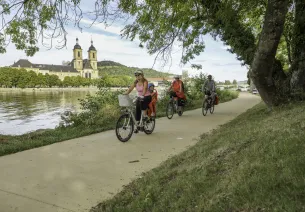 Abbaye de Pont-à-Mousson sur La Voie Bleue
