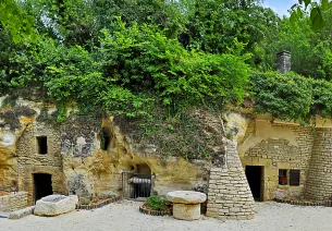 Visite du village de Rochemenier