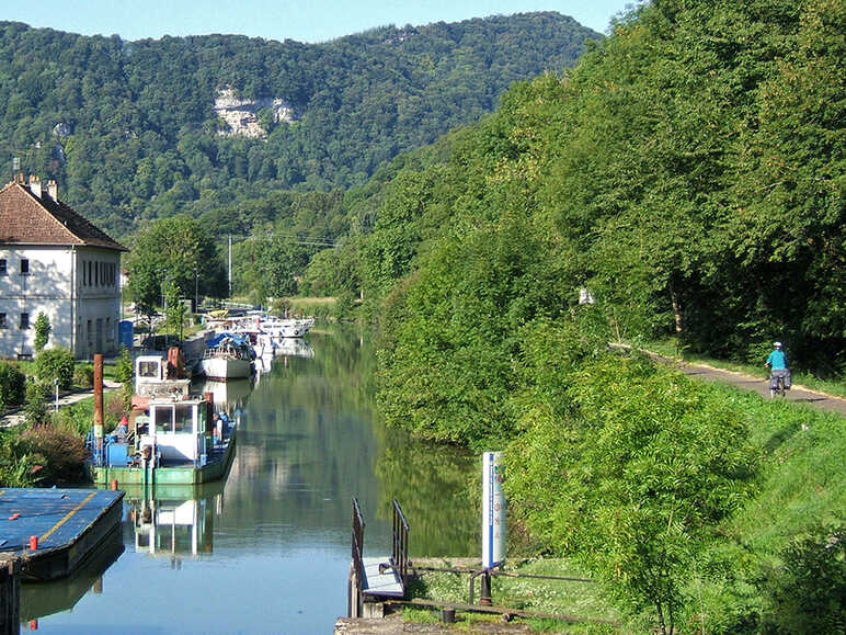 Baume-les-Dames, au bord du Doubs