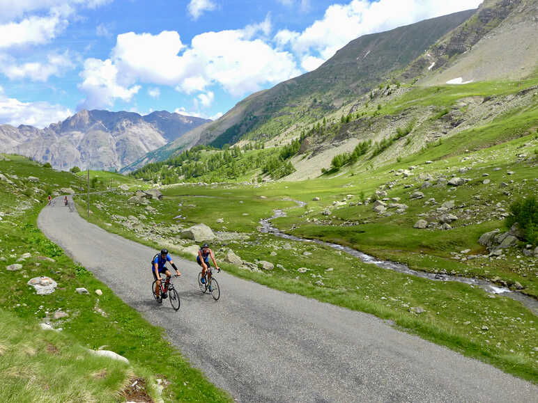 Le col de la Cayolle, un des plus beaux cols de la RGA