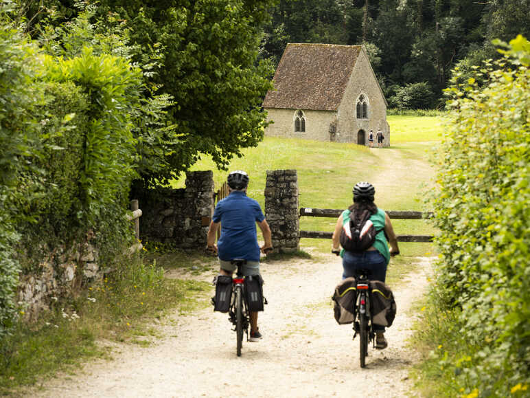 Saint-Céneri le Gérei, un des plus beaux villages de France