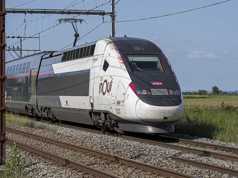 Voyager avec son vélo dans un train : TGV, TER, Intercités ?