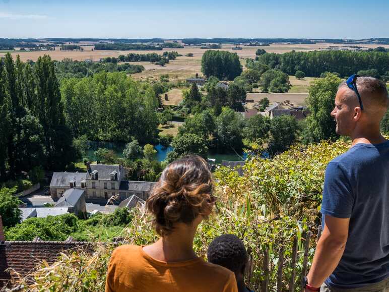 Le long des troglodytes, à la rencontre de Ronsard