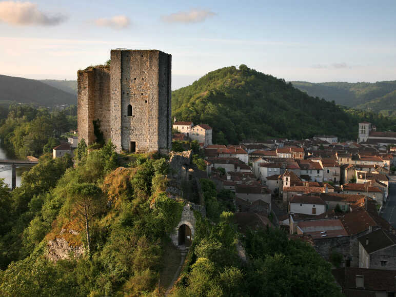 Luzech et son donjon