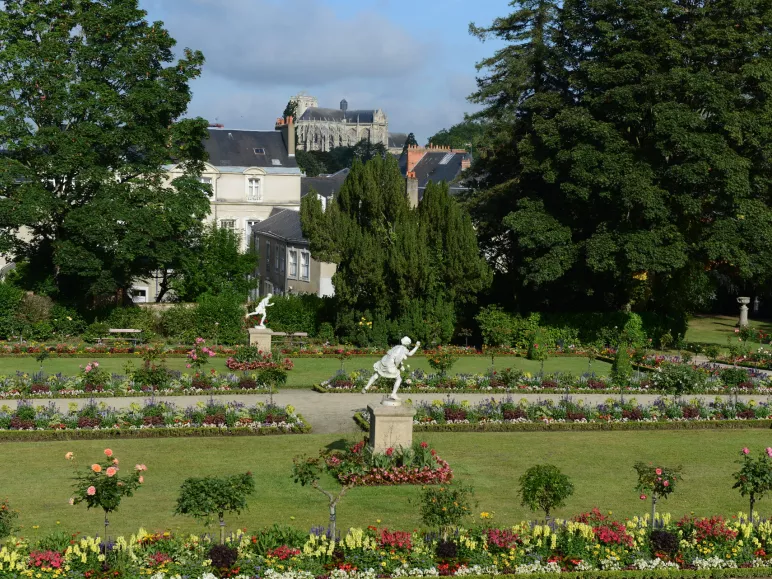 The Sarthois gardens