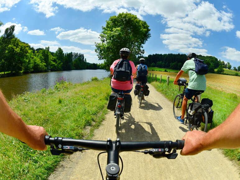 Vallée de la Mayenne à vélo