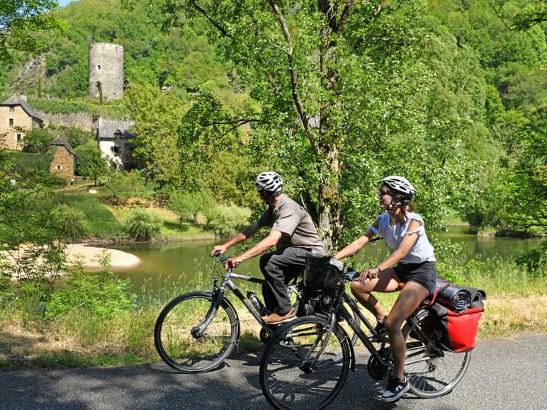 Montarnal, Vallée du Lot à vélo