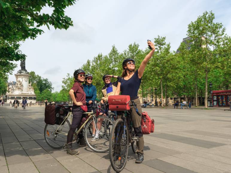 Place de la République à vélo, Paris - La Scandibérique