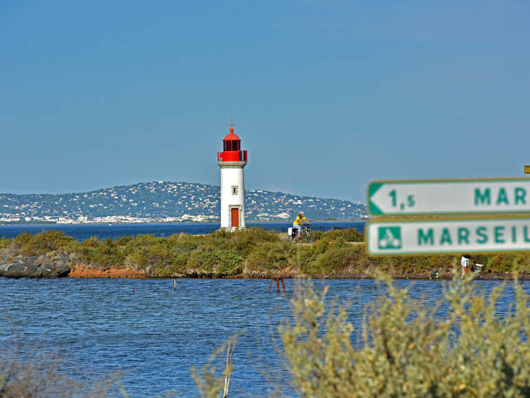 Fin du Canal du Midi à l'étang de Thau vers Marseillan