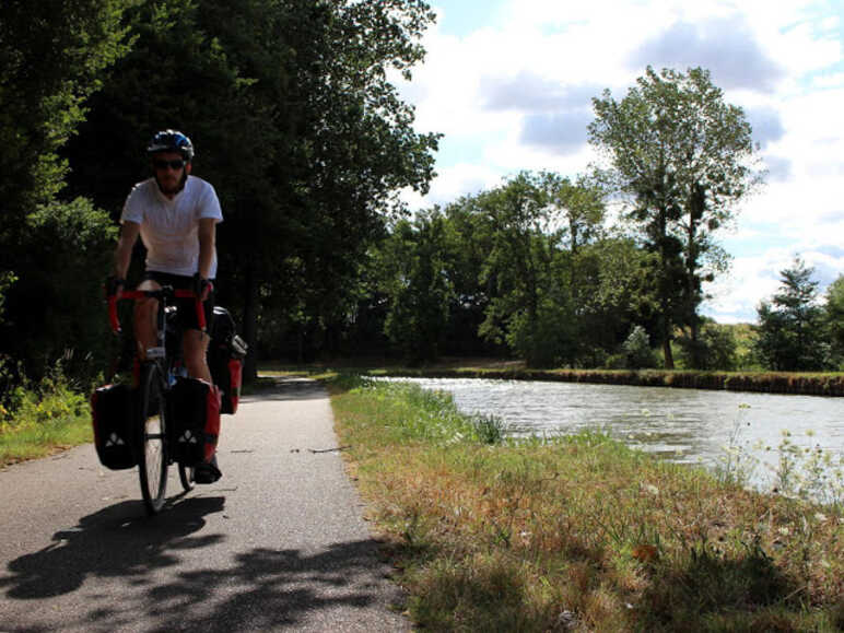 A vélo sur l'EuroVelo 6 - Riding Through This World