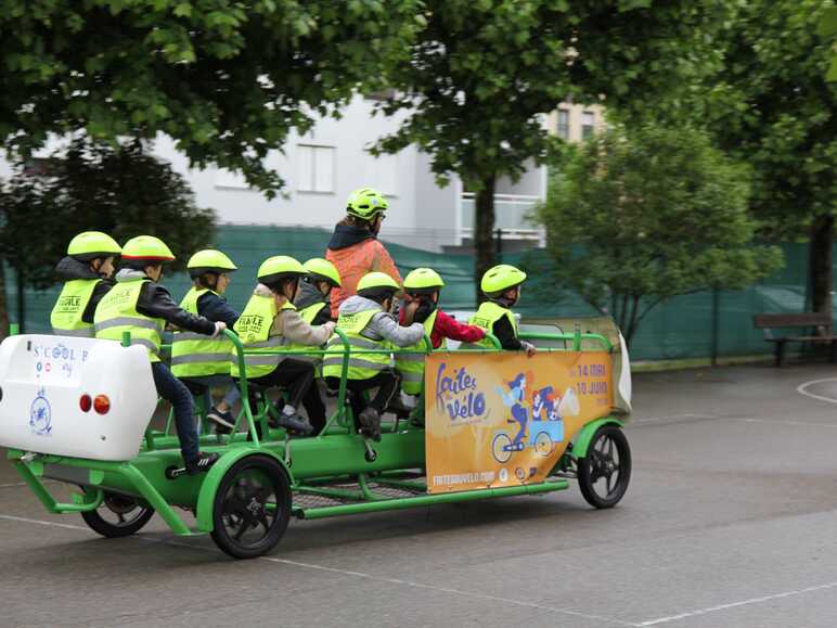 Transporter un enfant à vélo