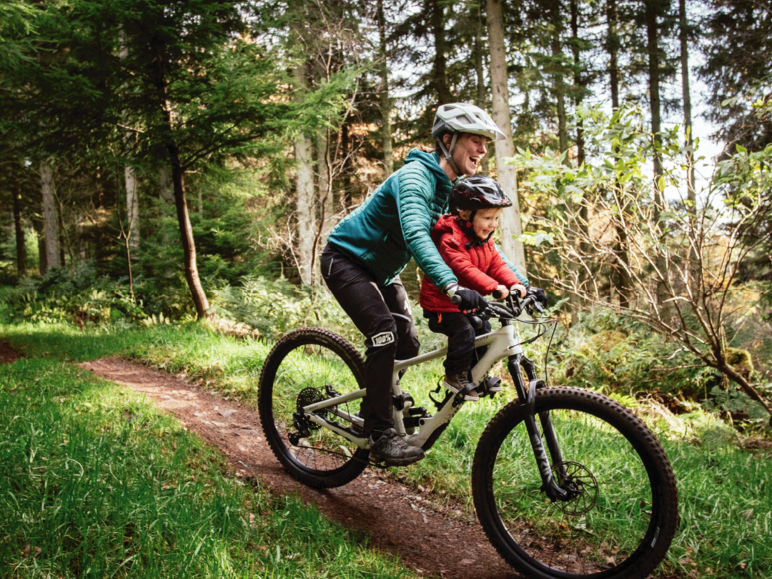 Faire du VTT avec son enfant : l'équipement