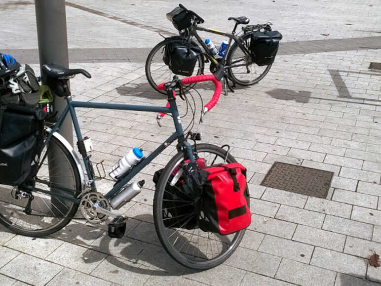 Vélo de cyclotourisme sur l'EuroVelo 6