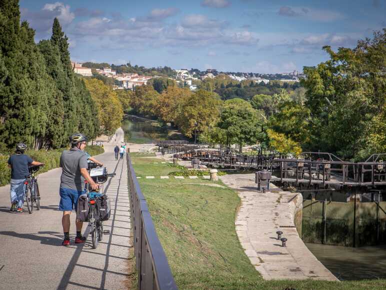 La Véloccitanie et les 9 écluses de Fonséranes