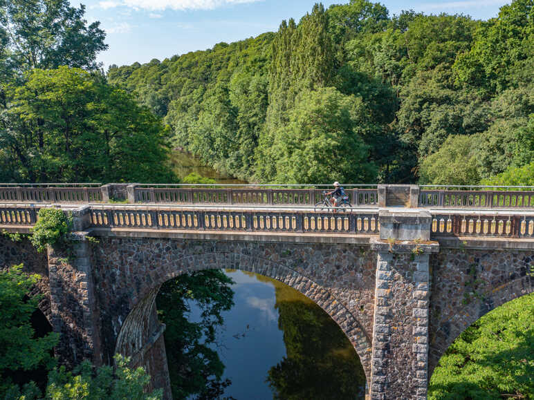 Viaduc de la Rosserie au dessus de la Mayenne