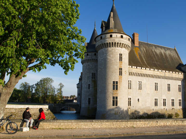 Visite du Château de Sully-sur-Loire - Loire à vélo